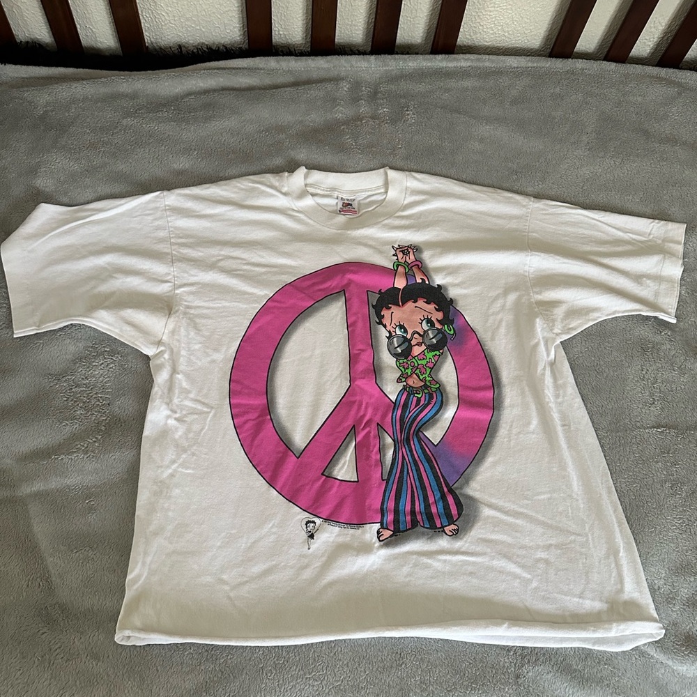 Vintage Betty boop 1993 peace shirt